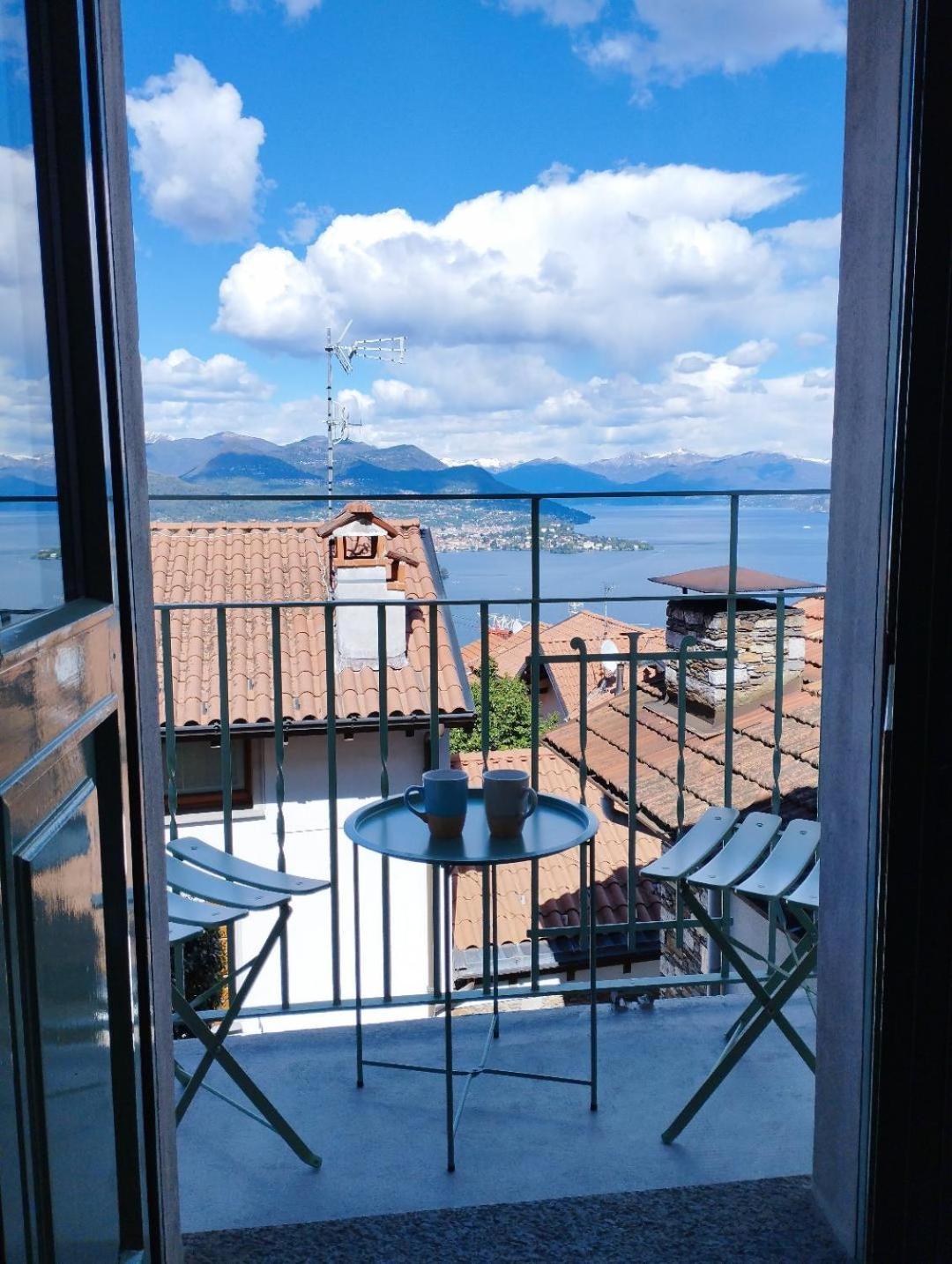 B&B Il Poggiolo Στρέσα Εξωτερικό φωτογραφία